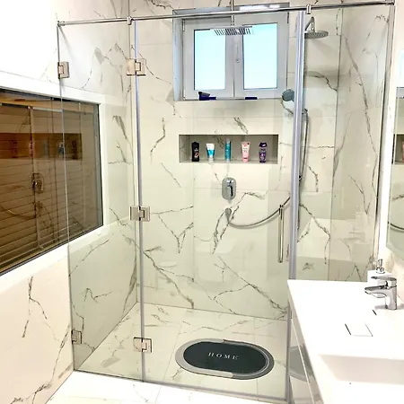 Apartment Stylish 1bdr In Heart Of *